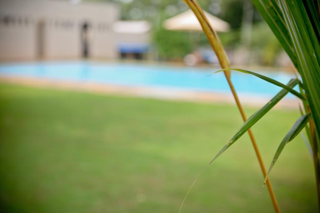 Lavendish Okrin Hotel Kataragama Esterno foto
