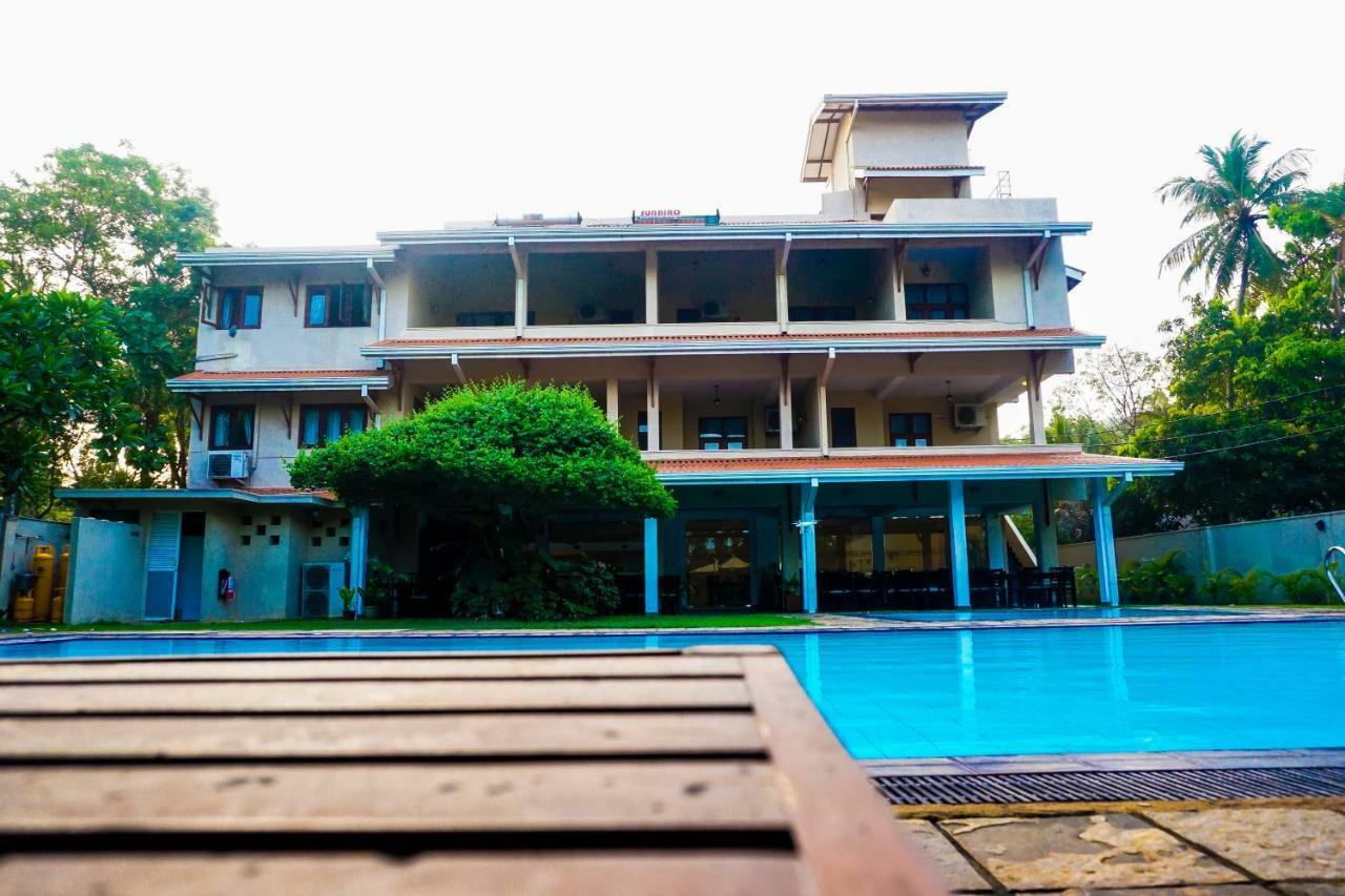 Lavendish Okrin Hotel Kataragama Esterno foto