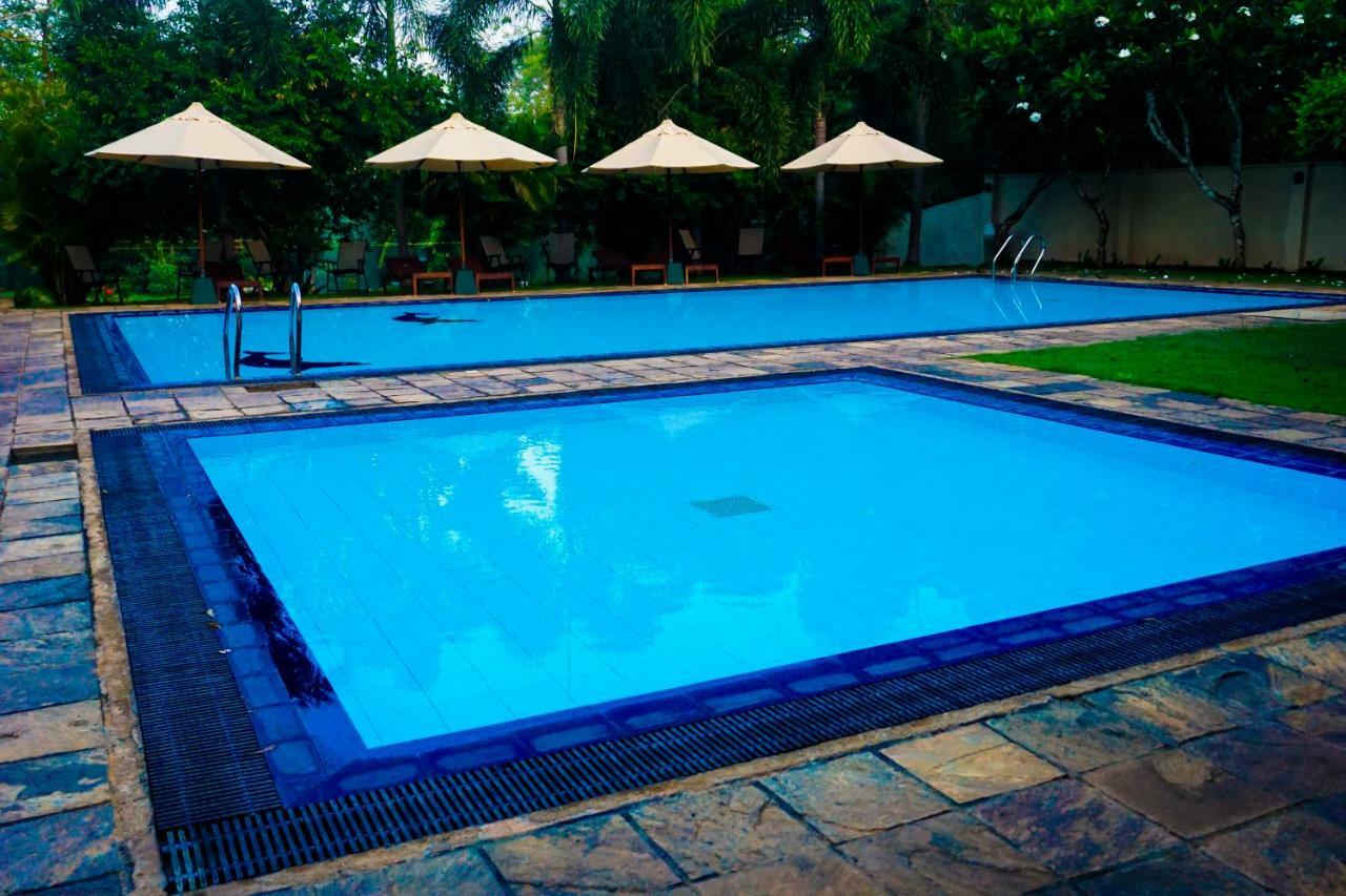 Lavendish Okrin Hotel Kataragama Esterno foto